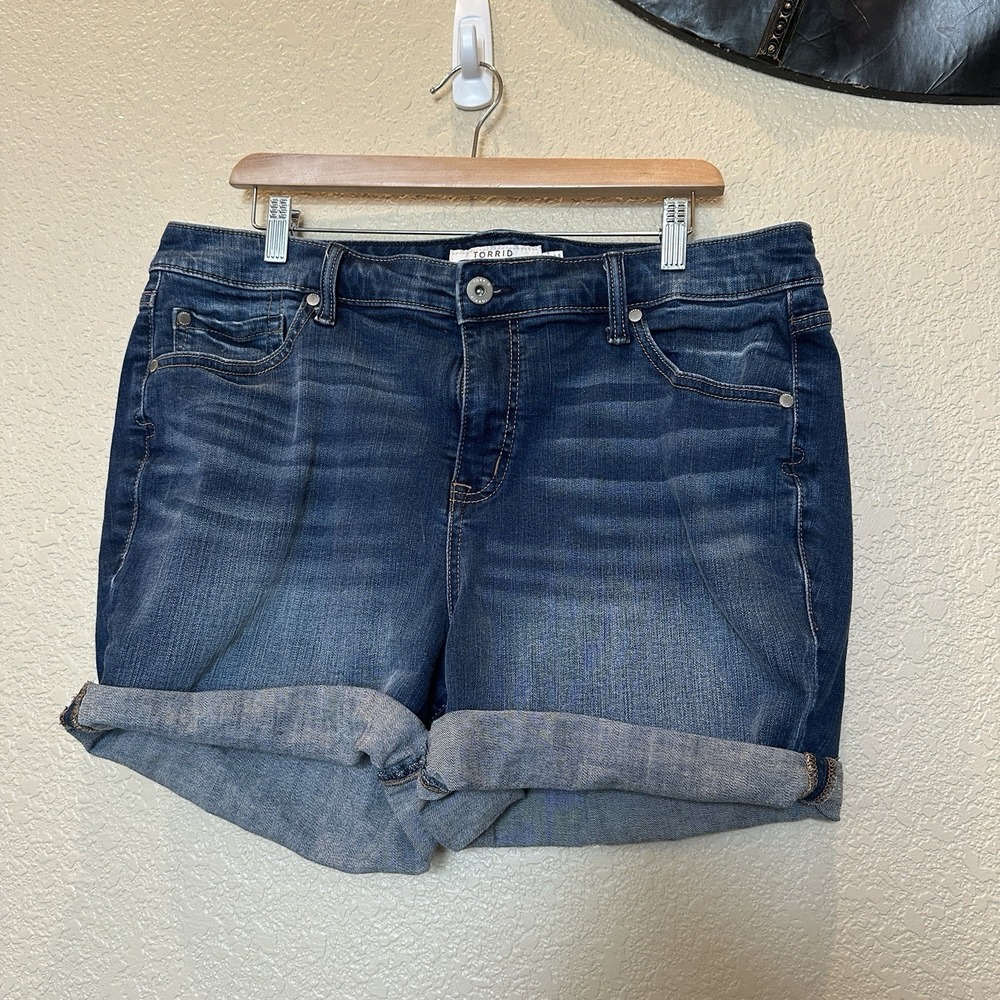 Torrid Denim Jean Shorts-Cuffed Hem-Stretch-Size 18